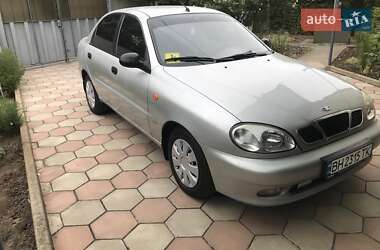 Седан Daewoo Lanos 2005 в Великодолинском