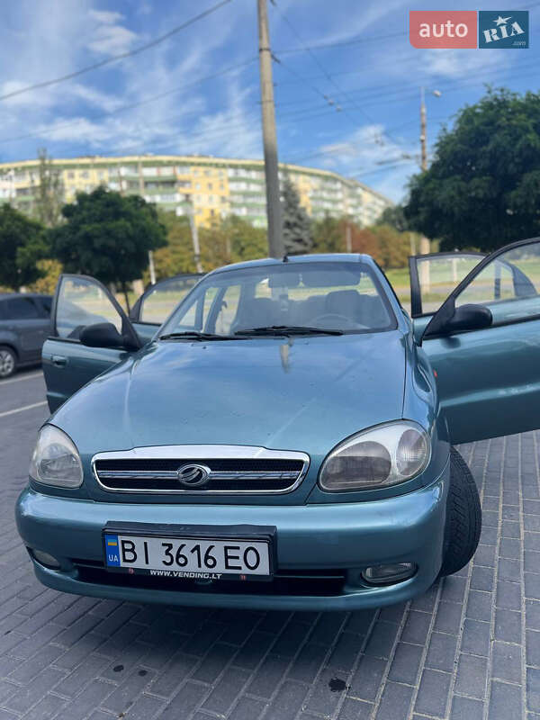 Седан Daewoo Lanos 2011 в Полтаве