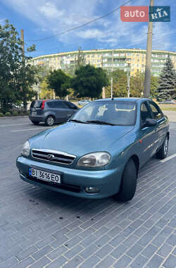 Седан Daewoo Lanos 2011 в 