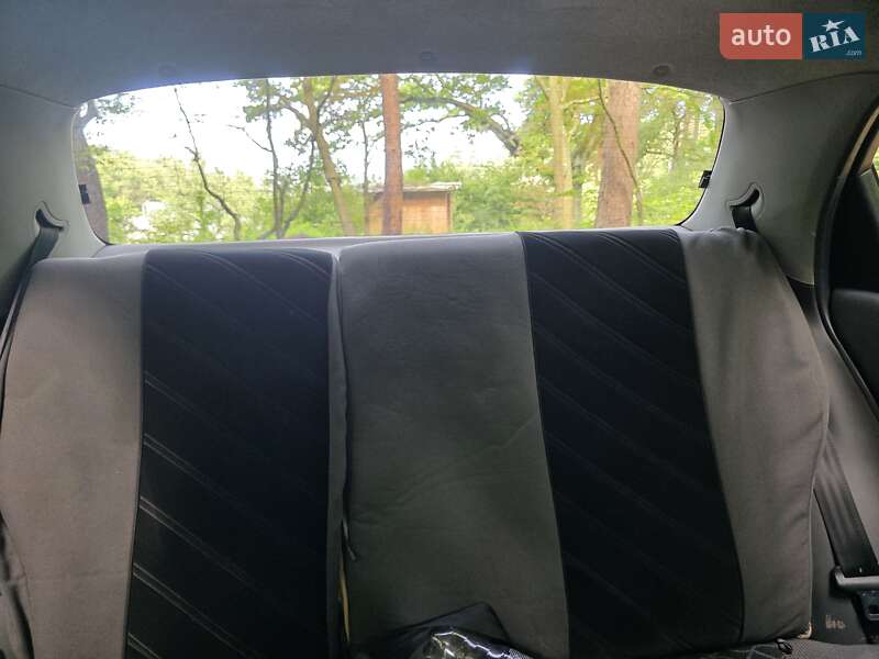 Седан Daewoo Lanos 2003 в Львове