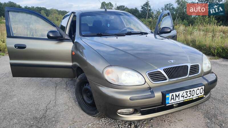 Седан Daewoo Lanos 2004 в 