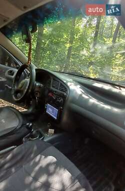 Седан Daewoo Lanos 2004 в Знаменке