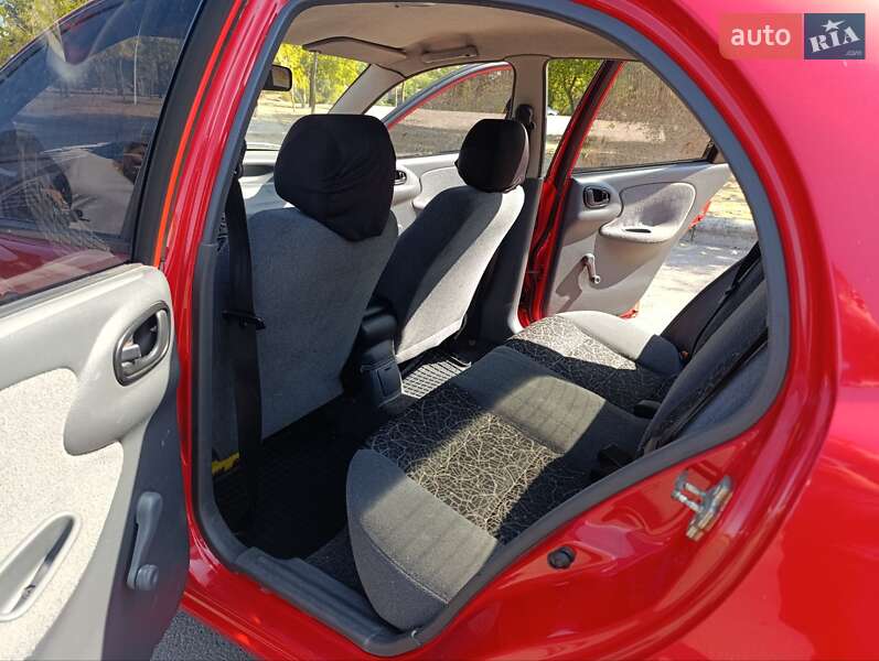 Седан Daewoo Lanos 2008 в Днепре