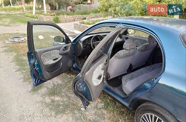 Седан Daewoo Lanos 1998 в 