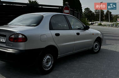 Седан Daewoo Lanos 1998 в 