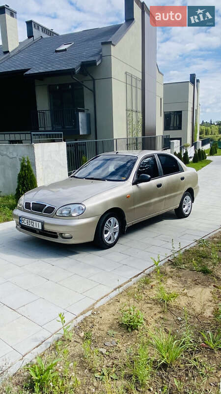 Седан Daewoo Lanos 2004 в 