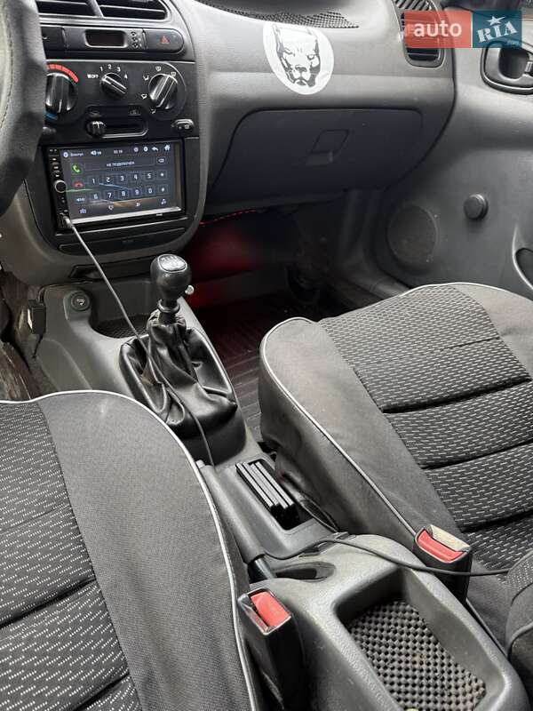 Седан Daewoo Lanos 2004 в Полтаве