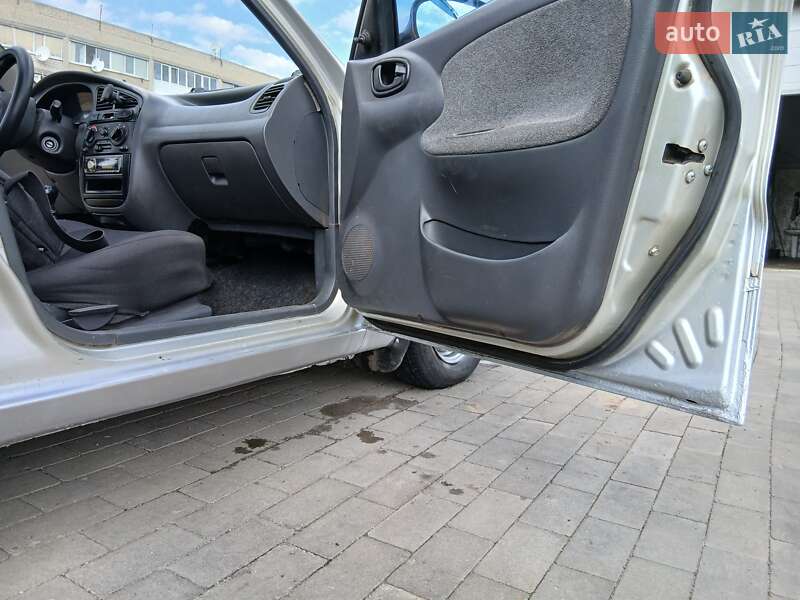 Седан Daewoo Lanos 2007 в Харькове