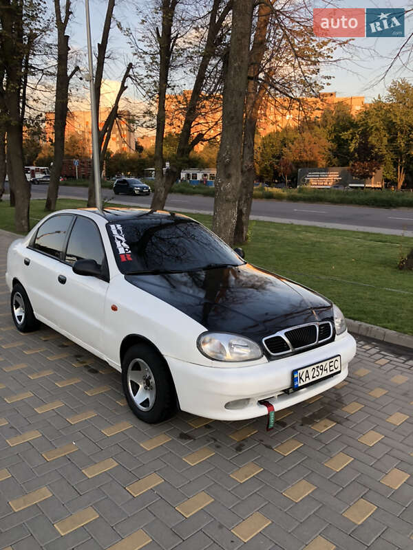 Седан Daewoo Lanos 2002 в 
