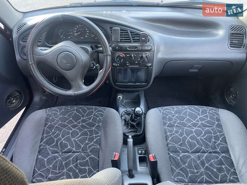 Седан Daewoo Lanos 2003 в Кривом Роге