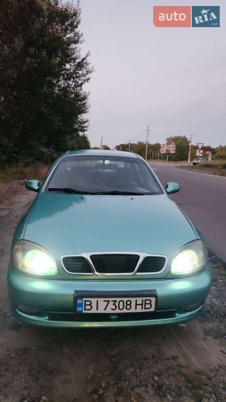 Седан Daewoo Lanos 1998 в 
