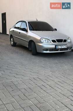 Седан Daewoo Lanos 2001 в Ланівці
