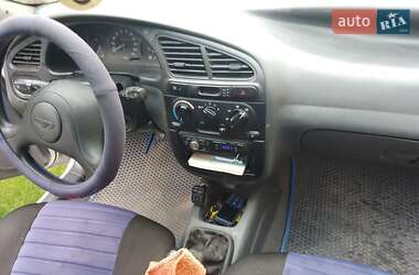 Седан Daewoo Lanos 2002 в 
