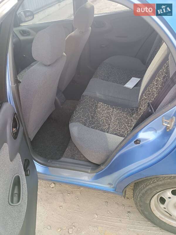 Хэтчбек Daewoo Lanos 2006 в Киеве
