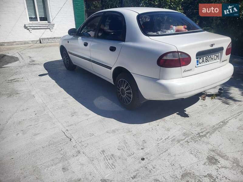 Седан Daewoo Lanos 2003 в Жашківу