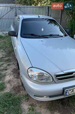 Седан Daewoo Lanos 2011 в 