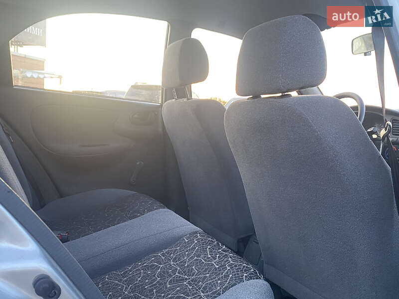 Седан Daewoo Lanos 2008 в Києві