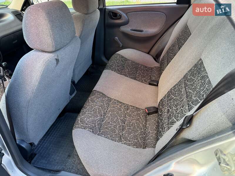 Седан Daewoo Lanos 2008 в Києві