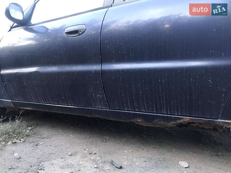 Седан Daewoo Lanos 2002 в Николаеве