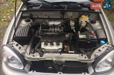 Седан Daewoo Lanos 2003 в Кропивницькому