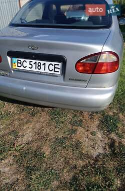 Седан Daewoo Lanos 1998 в 
