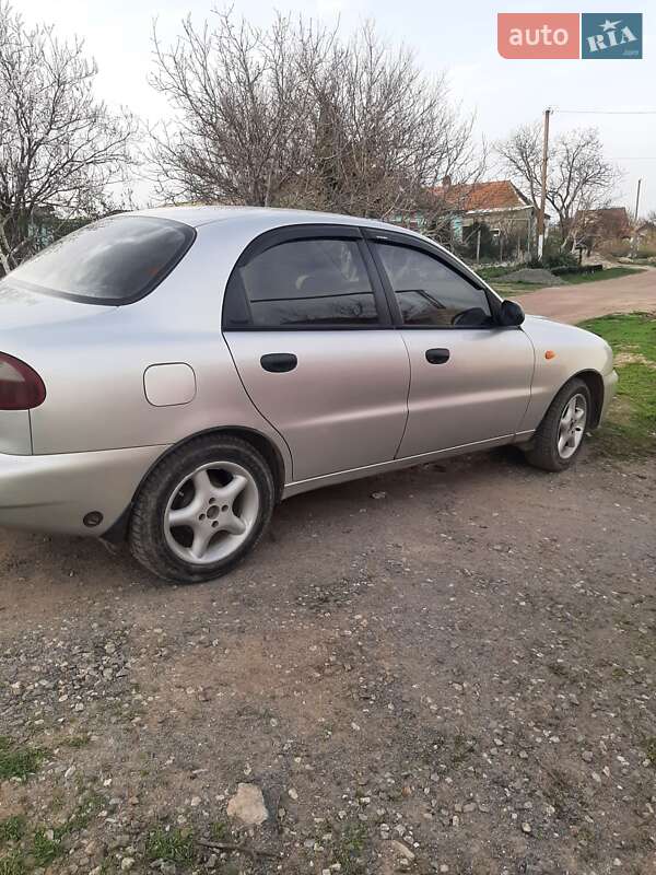 Седан Daewoo Lanos 2005 в Николаеве