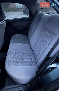 Седан Daewoo Lanos 2004 в 