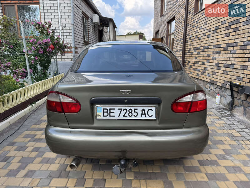 Седан Daewoo Lanos 2005 в Новом Буге