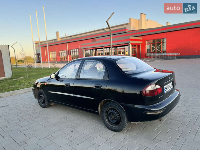 Седан Daewoo Lanos 2008 в Рівному
