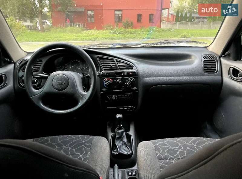 Седан Daewoo Lanos 2003 в Бориславе