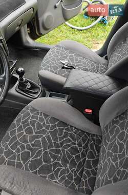 Седан Daewoo Lanos 2003 в 