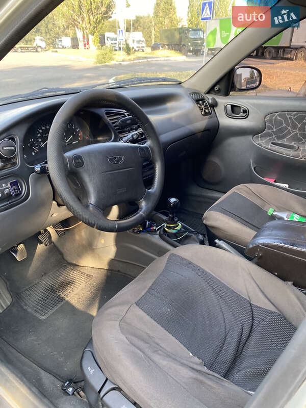 Седан Daewoo Lanos 2002 в Днепре