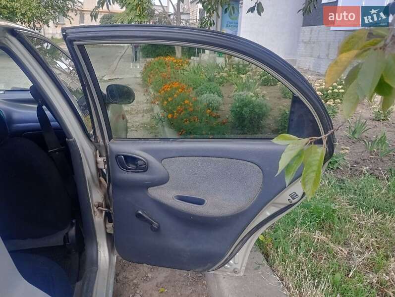 Daewoo Lanos 2004