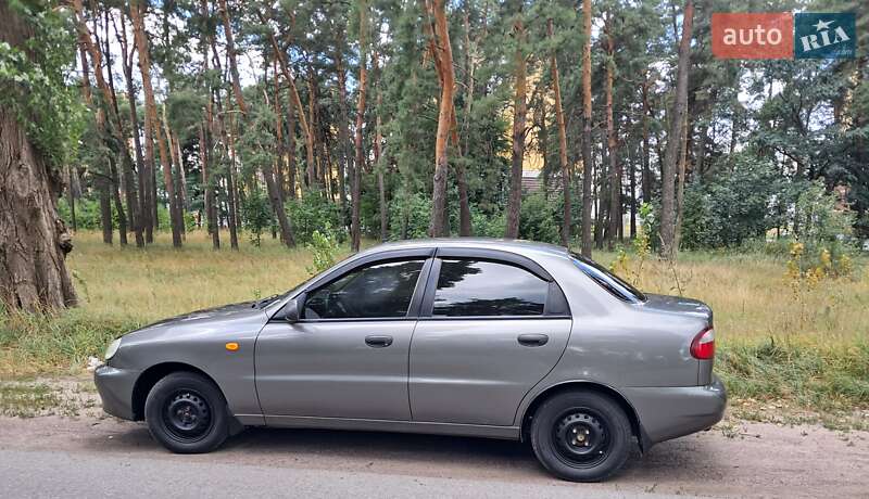 Седан Daewoo Lanos 2008 в Чернігові