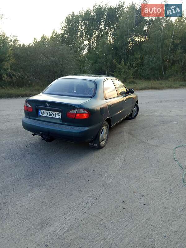 Седан Daewoo Lanos 2004 в Житомире