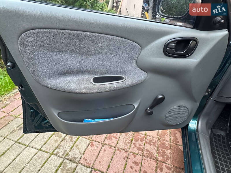 Седан Daewoo Lanos 2006 в Львове