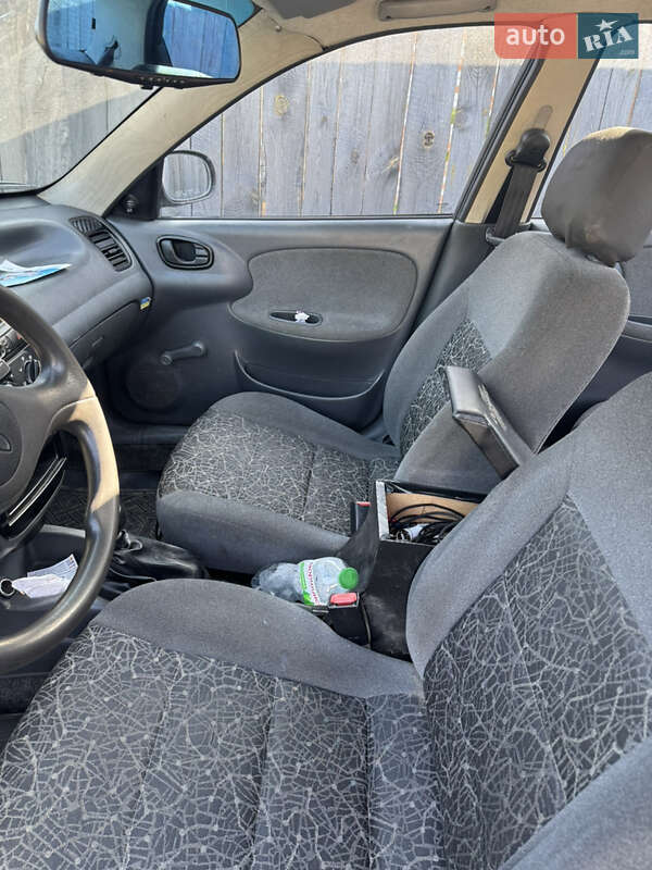 Седан Daewoo Lanos 2008 в Барышевке