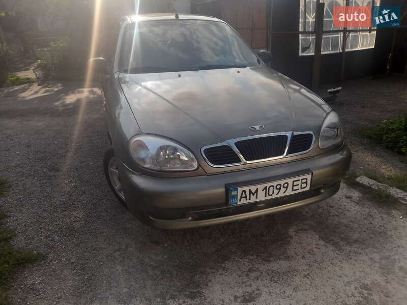 Седан Daewoo Lanos 2006 в Смеле