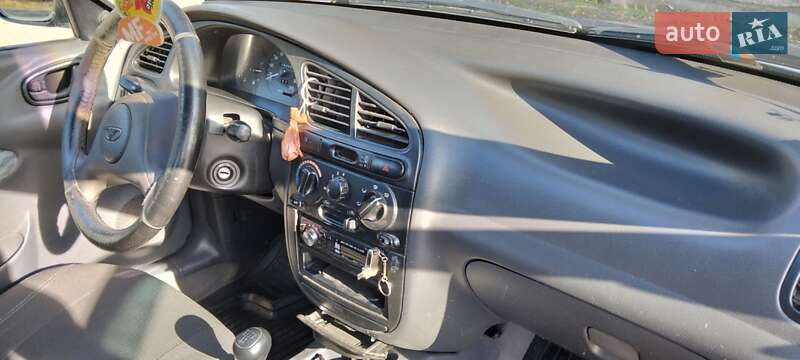 Седан Daewoo Lanos 1998 в Запорожье