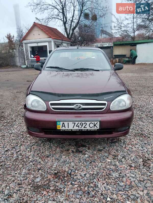 Седан Daewoo Lanos 2010 в Киеве