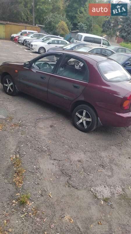 Седан Daewoo Lanos 2010 в Киеве
