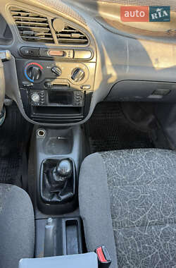 Седан Daewoo Lanos 2005 в Киеве