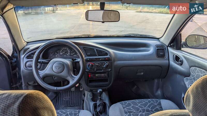 Седан Daewoo Lanos 2003 в Харькове