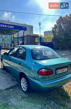 Седан Daewoo Lanos 1998 в 