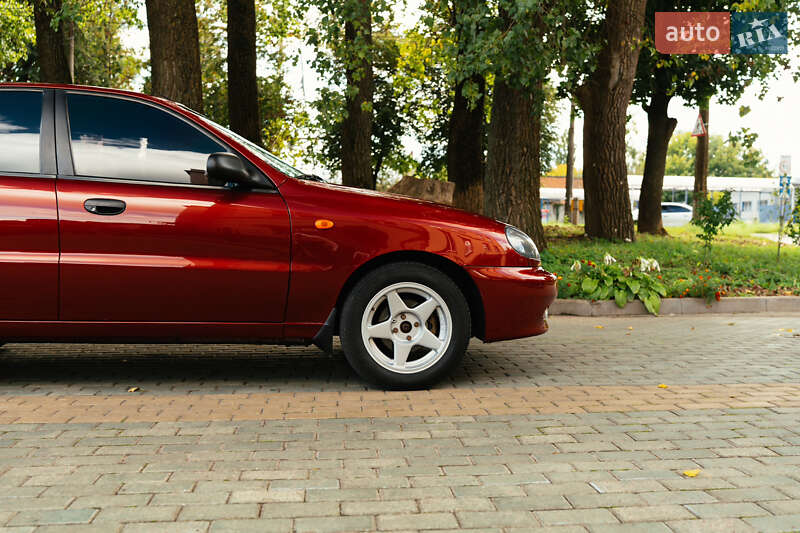 Седан Daewoo Lanos 2004 в Хмельницком