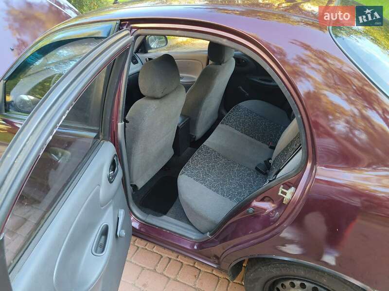 Седан Daewoo Lanos 2010 в Киеве фото 2 Седан Daewoo Lanos 2010 в Киеве