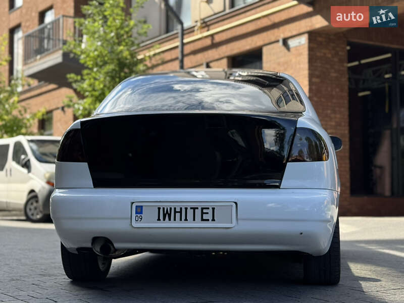 Седан Daewoo Lanos 2003 в Львові