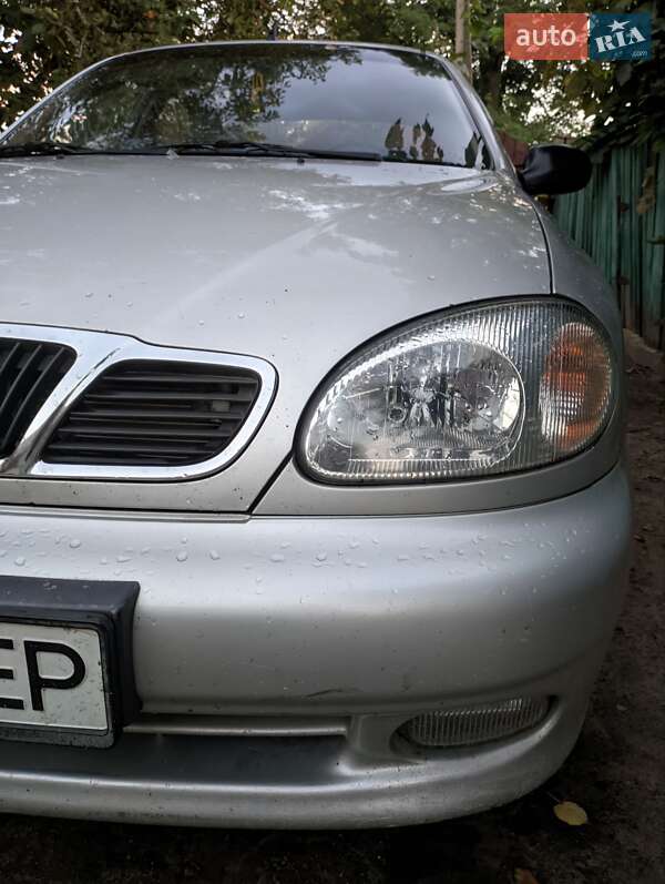 Седан Daewoo Lanos 2004 в Малине
