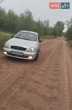 Седан Daewoo Lanos 2004 в Малине