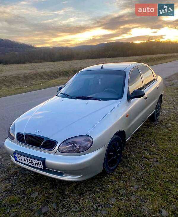 Седан Daewoo Lanos 2003 в Болехове
